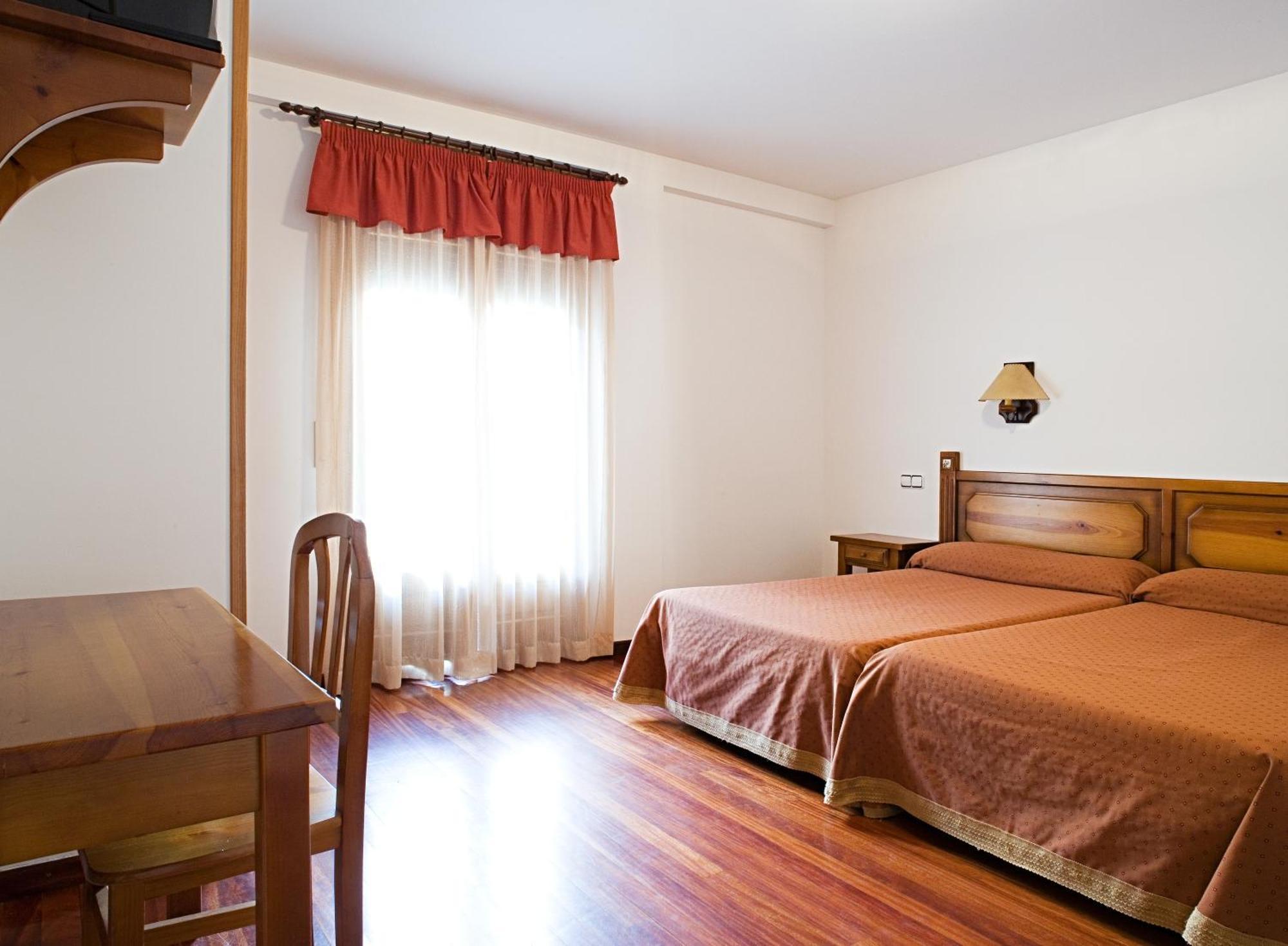Hotel Latre Брото Экстерьер фото