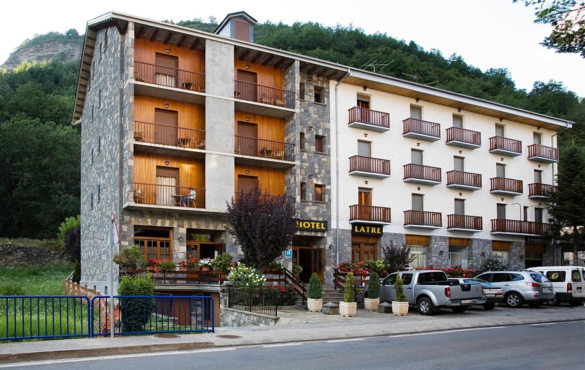 Hotel Latre Брото Экстерьер фото